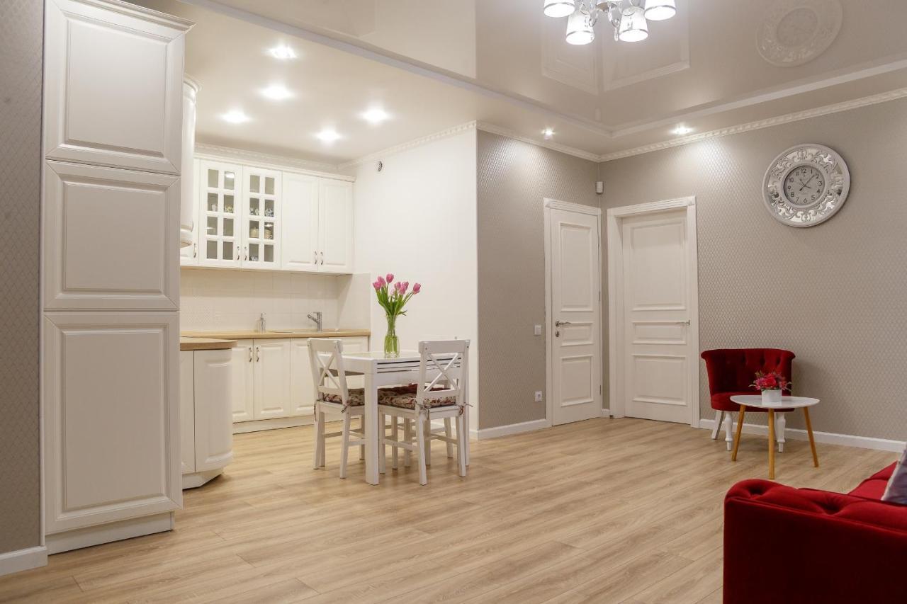 Vip- Elite Lemberg Apartments Buitenkant foto