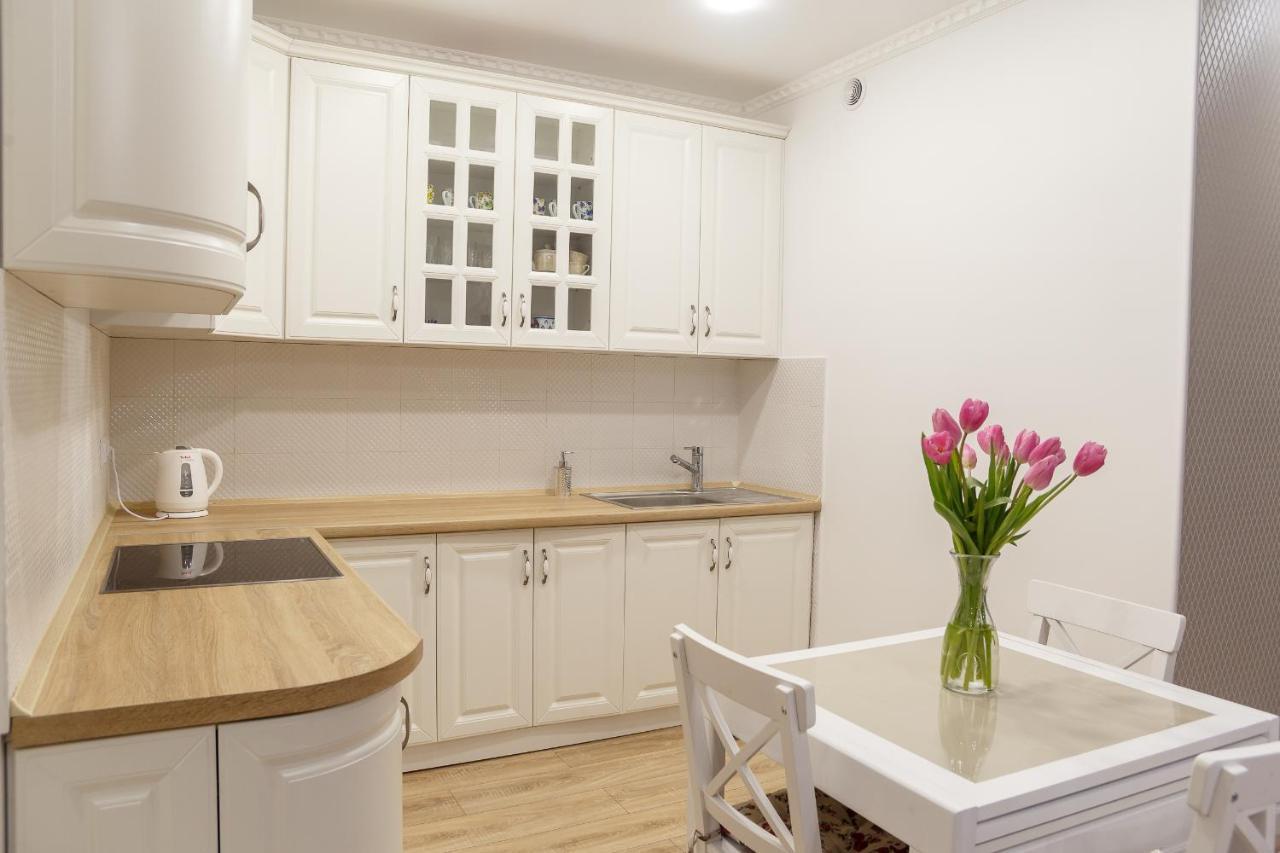 Vip- Elite Lemberg Apartments Buitenkant foto